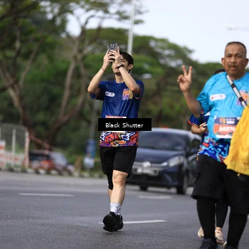 Runner Photo 7800464