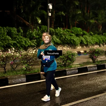 Runner Photo 7800471