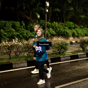 Runner Photo 7800472
