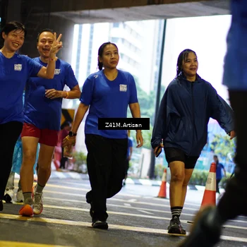 Runner Photo 7800474
