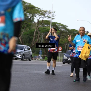 Runner Photo 7800476