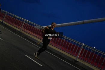 Runner Photo 780048
