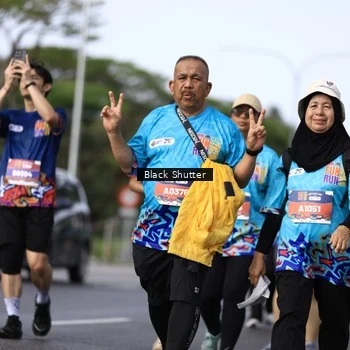 Runner Photo 7800487