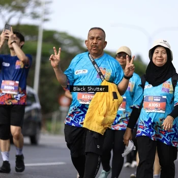 Runner Photo 7800499