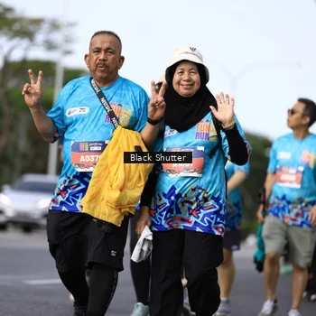 Runner Photo 7800518
