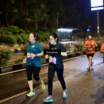 Runner Photo 7800549