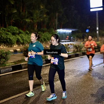 Runner Photo 7800581