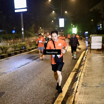 Runner Photo 7800590