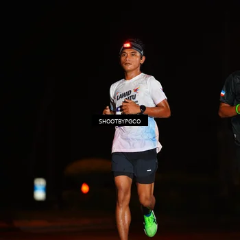 Runner Photo 7800607