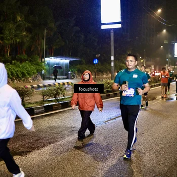 Runner Photo 7800617