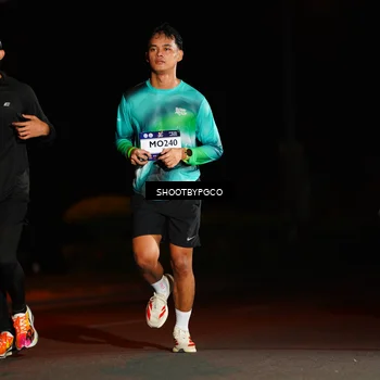 Runner Photo 7800628