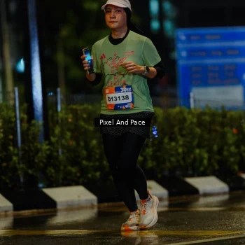 Runner Photo 7800658