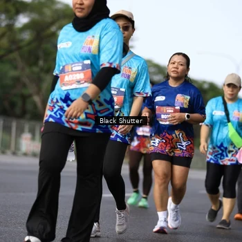 Runner Photo 7800664