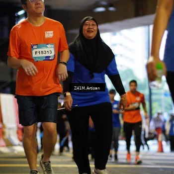 Runner Photo 7800675