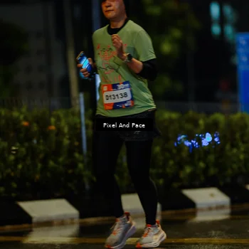 Runner Photo 7800677