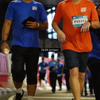 Runner Photo 7800705