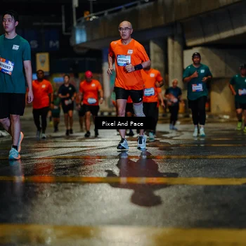 Runner Photo 7800714