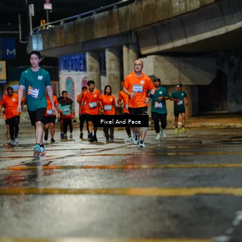 Runner Photo 7800721