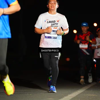 Runner Photo 7800726