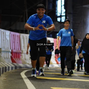 Runner Photo 7800734