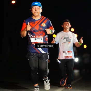 Runner Photo 7800750