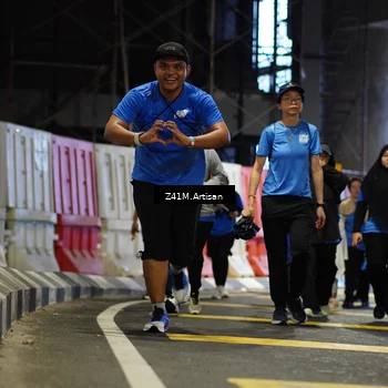Runner Photo 7800751