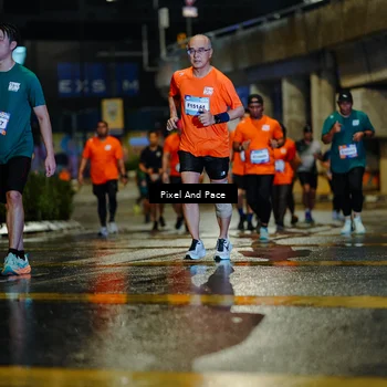 Runner Photo 7800757