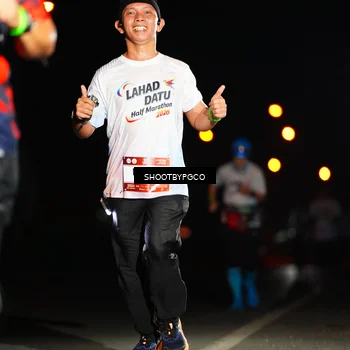 Runner Photo 7800759