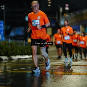 Runner Photo 7800774