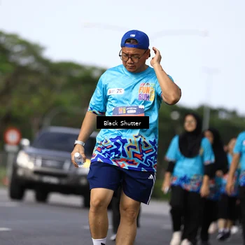 Runner Photo 7800780