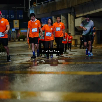 Runner Photo 7800801