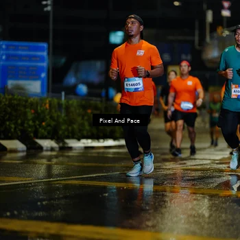 Runner Photo 7800806