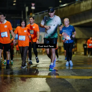 Runner Photo 7800812