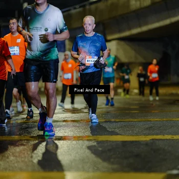 Runner Photo 7800819