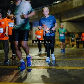Runner Photo 7800822