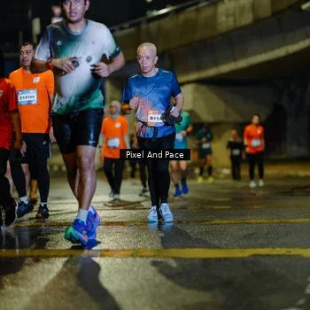 Runner Photo 7800823