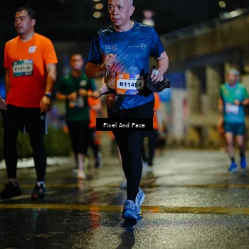 Runner Photo 7800833