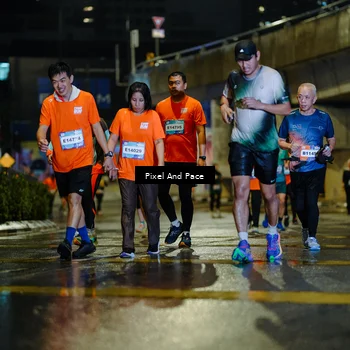 Runner Photo 7800835