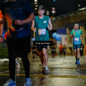 Runner Photo 7800837