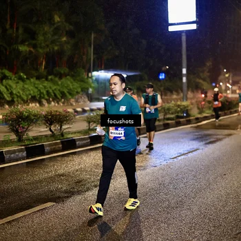 Runner Photo 7800840