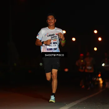 Runner Photo 7800859