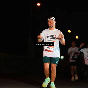 Runner Photo 7800865