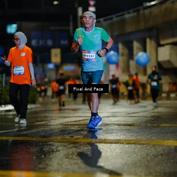 Runner Photo 7800877