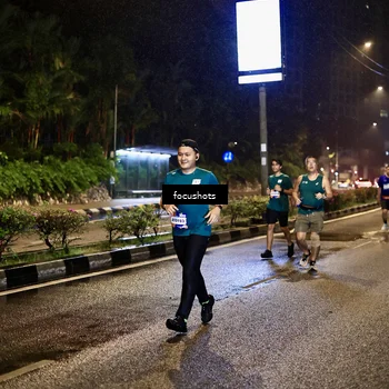 Runner Photo 7800880