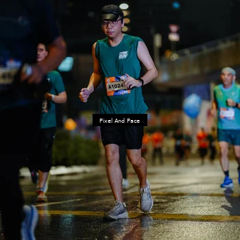 Runner Photo 7800890
