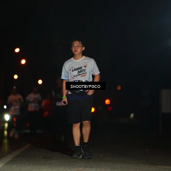 Runner Photo 7800892