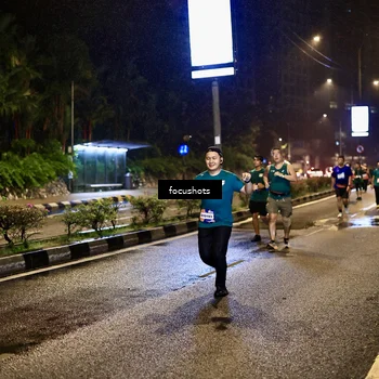 Runner Photo 7800893