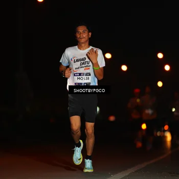 Runner Photo 7800898