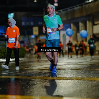Runner Photo 7800911