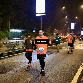 Runner Photo 7800929